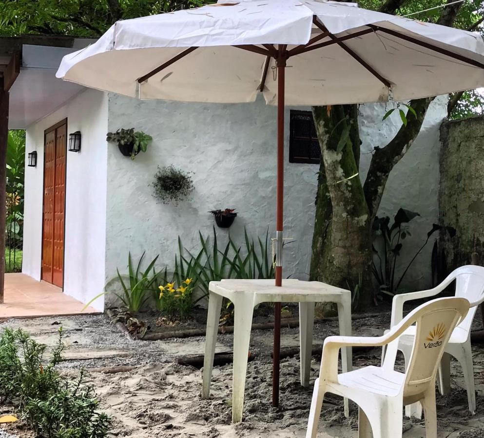 Вілла Casa A Beira Do Rio Jaguareguava Na Mata Atlantica Em Bertioga Sp Екстер'єр фото