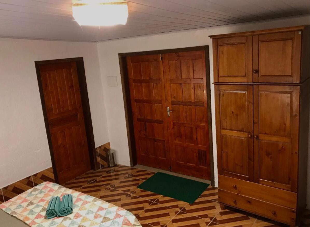 Вілла Casa A Beira Do Rio Jaguareguava Na Mata Atlantica Em Bertioga Sp Екстер'єр фото