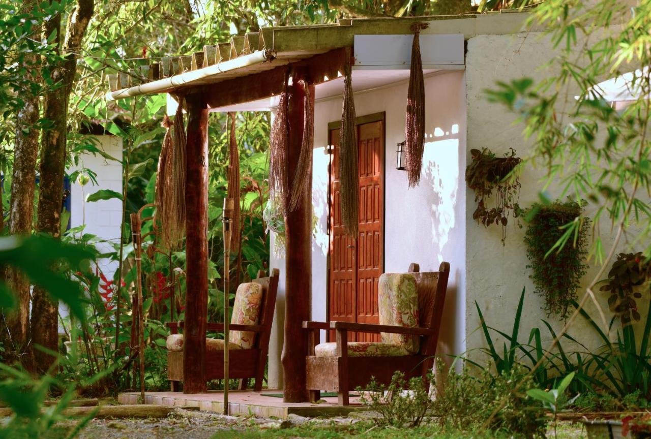 Вілла Casa A Beira Do Rio Jaguareguava Na Mata Atlantica Em Bertioga Sp Екстер'єр фото